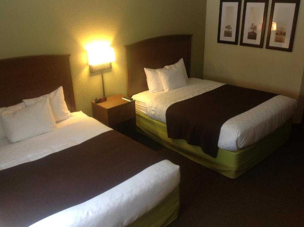 Cobblestone Hotel & Suites - Wisconsin Rapids Quarto foto